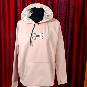 Under armor Hoodie pullover pink  and camo. large